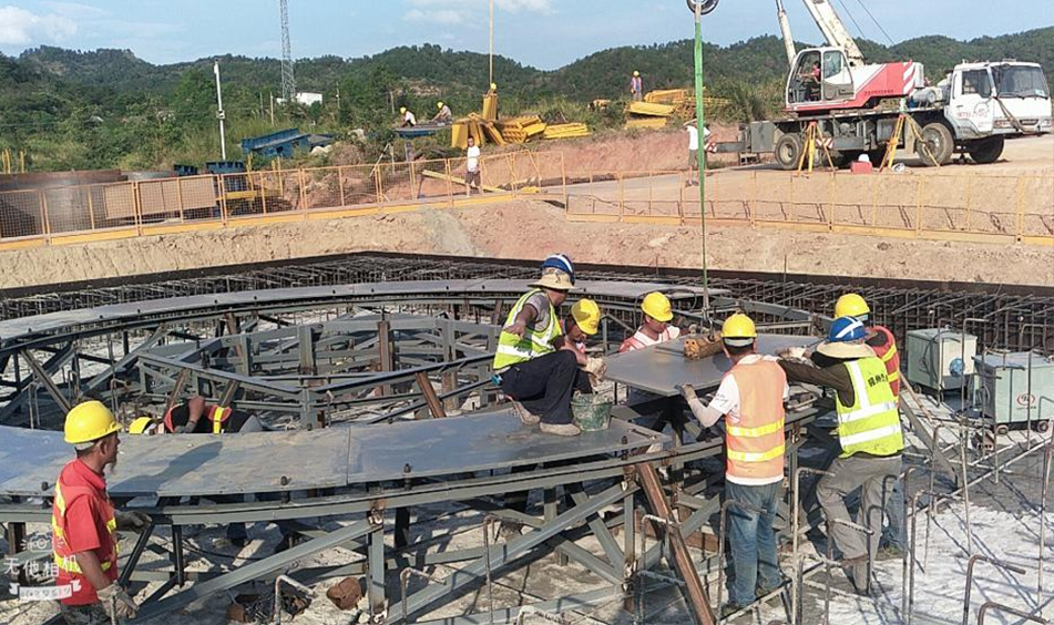 黄黄铁路范家岗特大桥跨京九铁路转体桥（中铁四局）